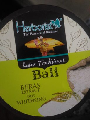 Review Herborist Lulur Tradisional Bali Ekstrak Beras plus Whitening